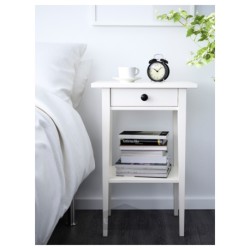 میز کنار تخت ایکیا مدل IKEA HEMNES رنگ لکه سفید