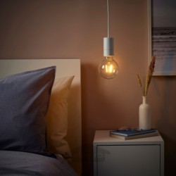 چراغ آویز با لامپ ایکیا مدل IKEA SUNNEBY / LUNNOM رنگ سفید/کره شفاف